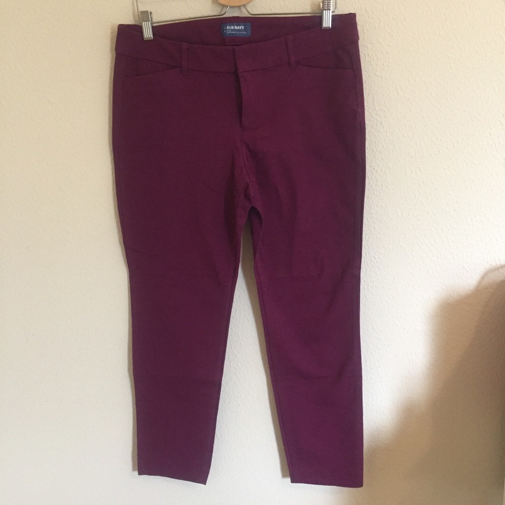 Old Navy Pixie Pants in Plum-never worn!
